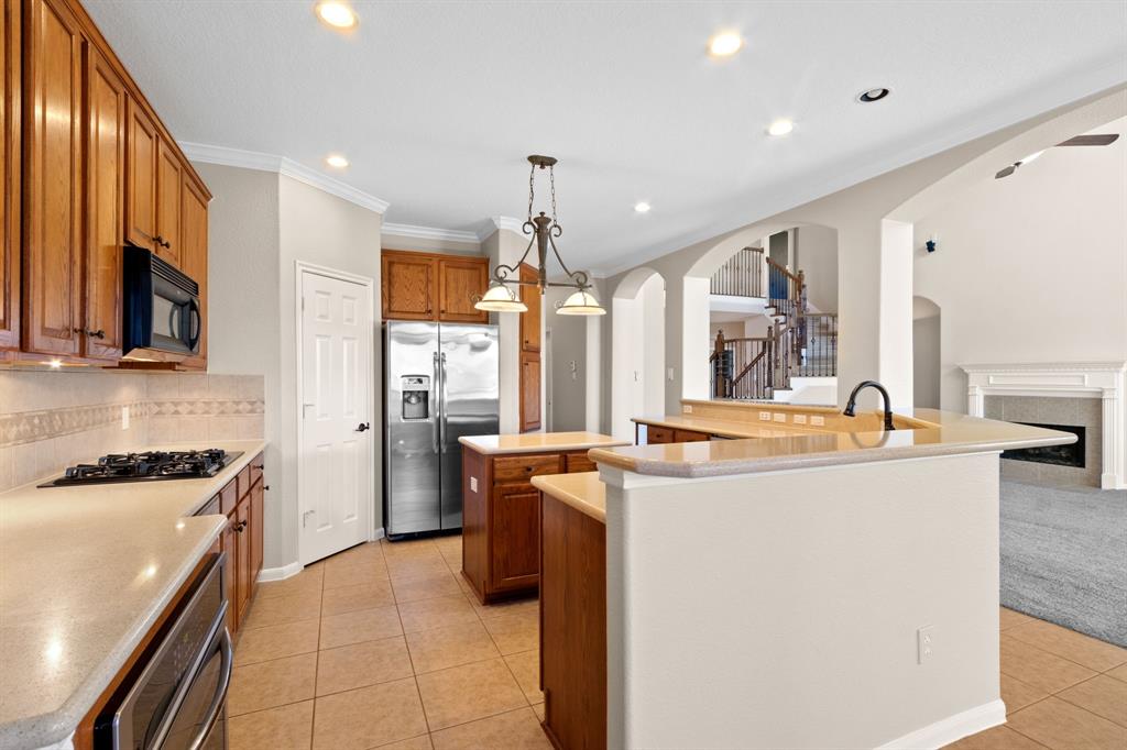 12506 Village Crest Court, Tomball, Texas image 17