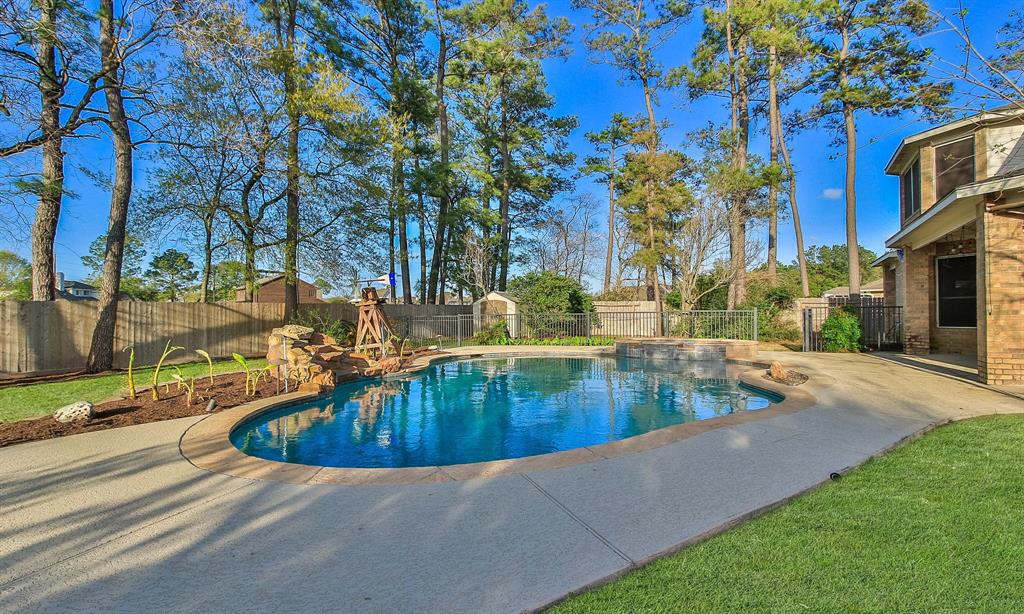 12506 Village Crest Court, Tomball, Texas image 42