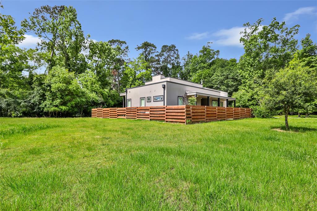 538 Magnolia Point Drive, Huffman, Texas image 2