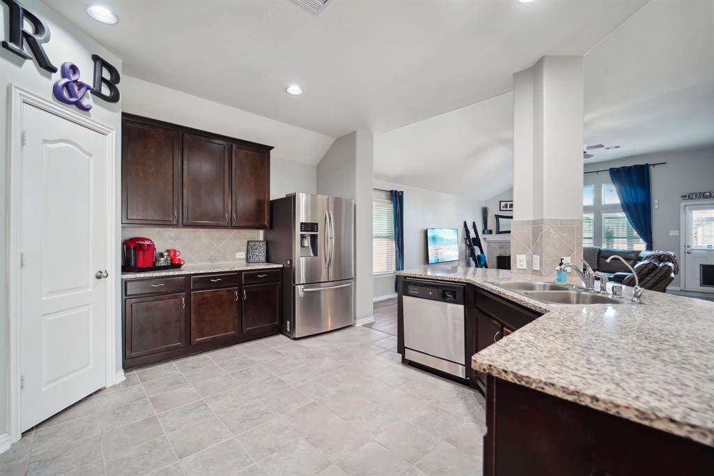 9507 Arrowhead Terrace Lane, Humble, Texas image 12