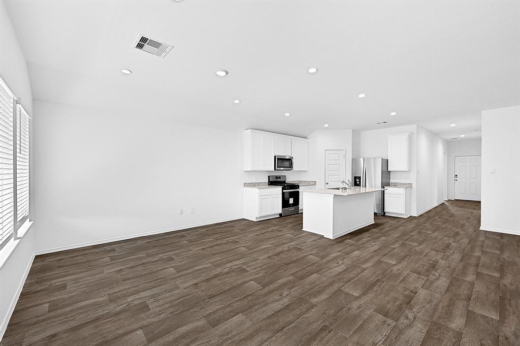30819 Khepri Court, Fulshear, Texas image 9