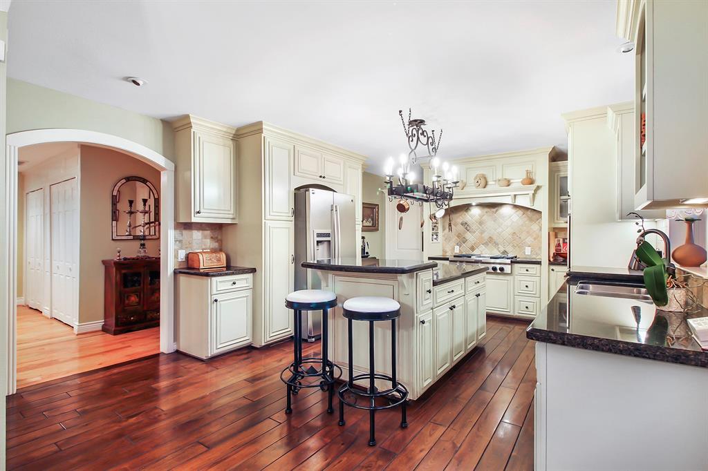 4804 Bellaire Boulevard, Bellaire, Texas image 17