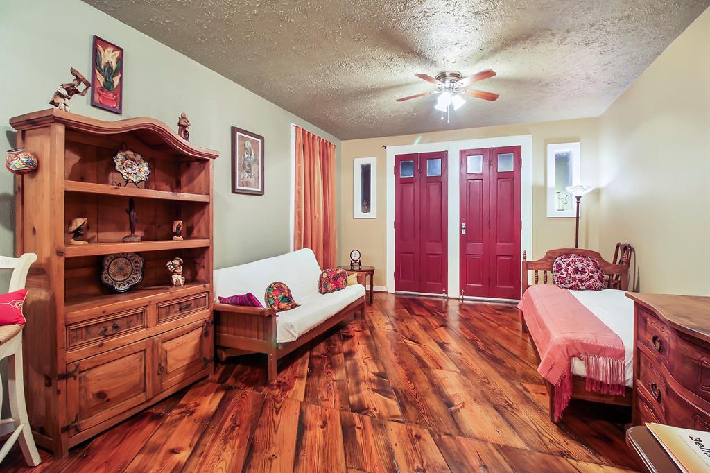 4804 Bellaire Boulevard, Bellaire, Texas image 34
