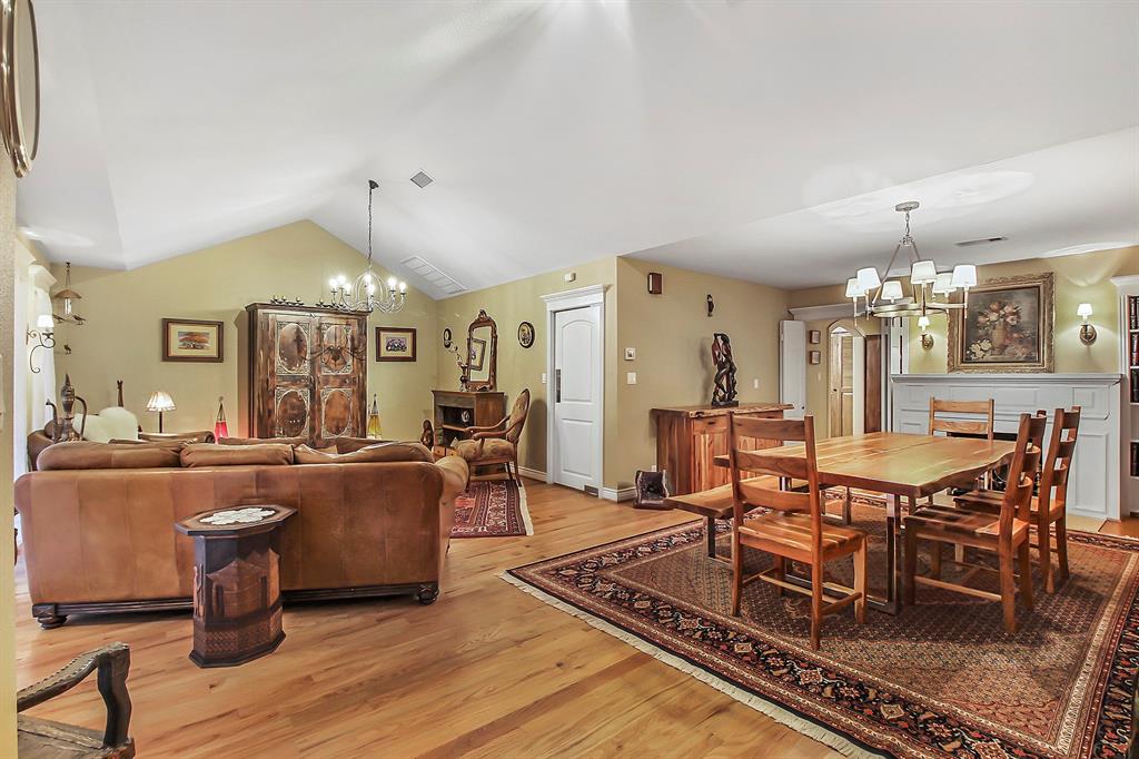 4804 Bellaire Boulevard, Bellaire, Texas image 8
