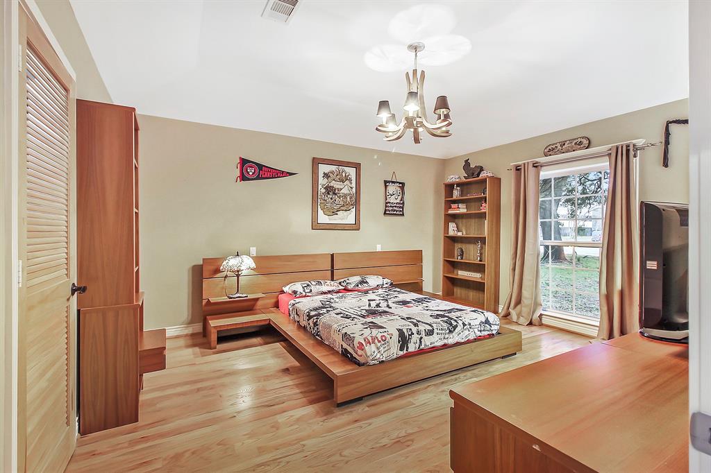 4804 Bellaire Boulevard, Bellaire, Texas image 31