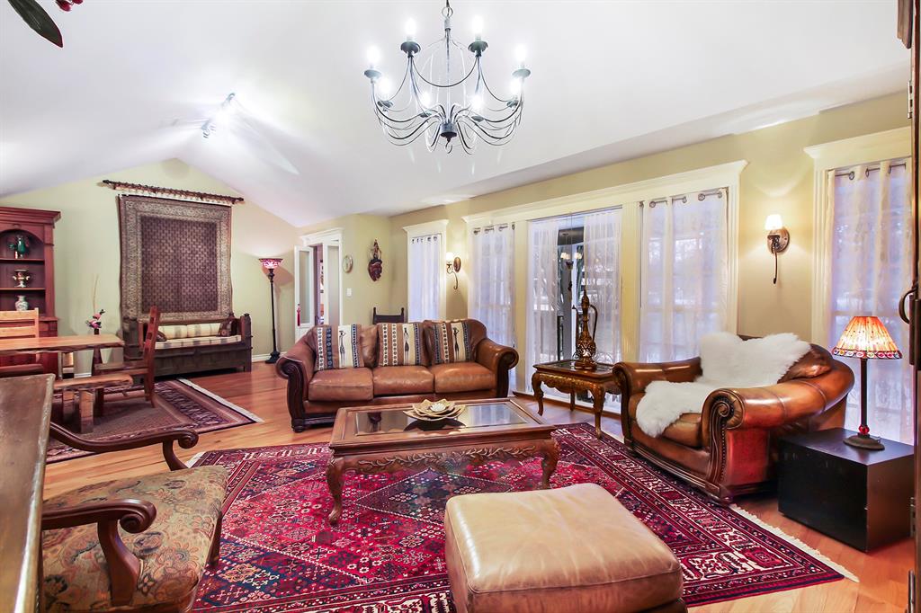 4804 Bellaire Boulevard, Bellaire, Texas image 10