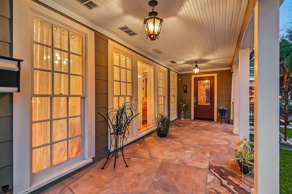 4804 Bellaire Boulevard, Bellaire, Texas image 6