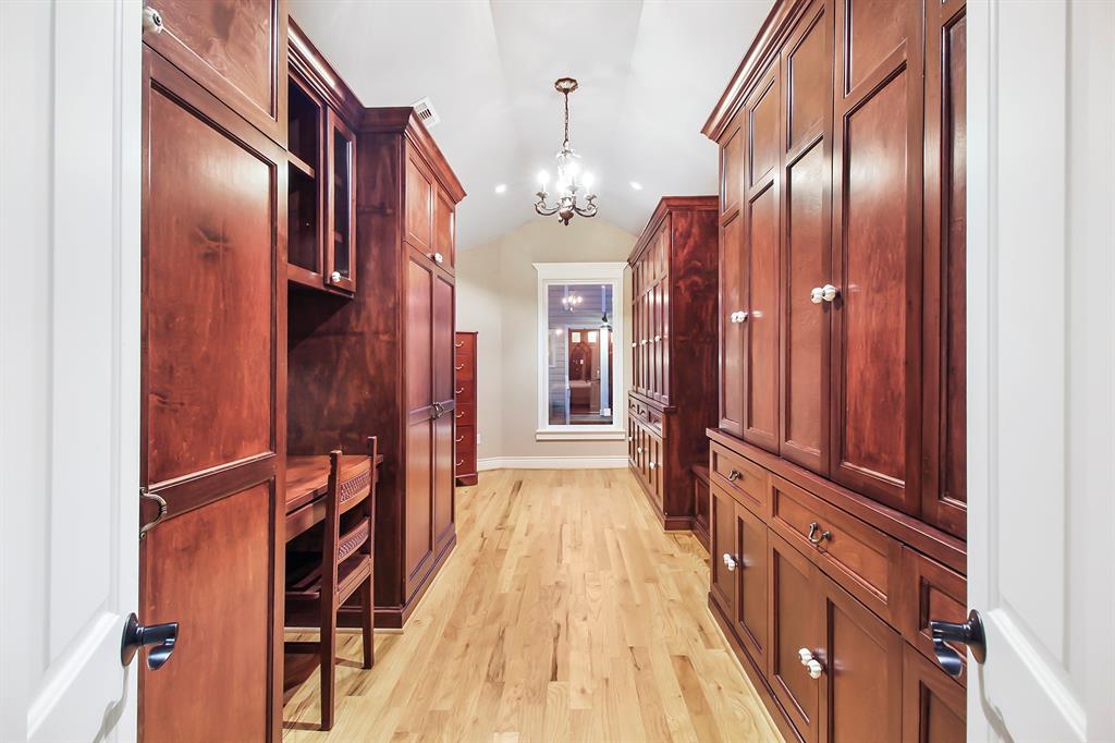 4804 Bellaire Boulevard, Bellaire, Texas image 24