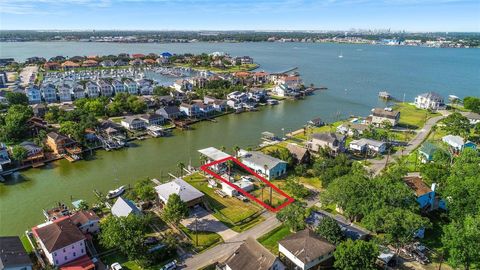 2130 Cove Park Drive Kemah TX 77565