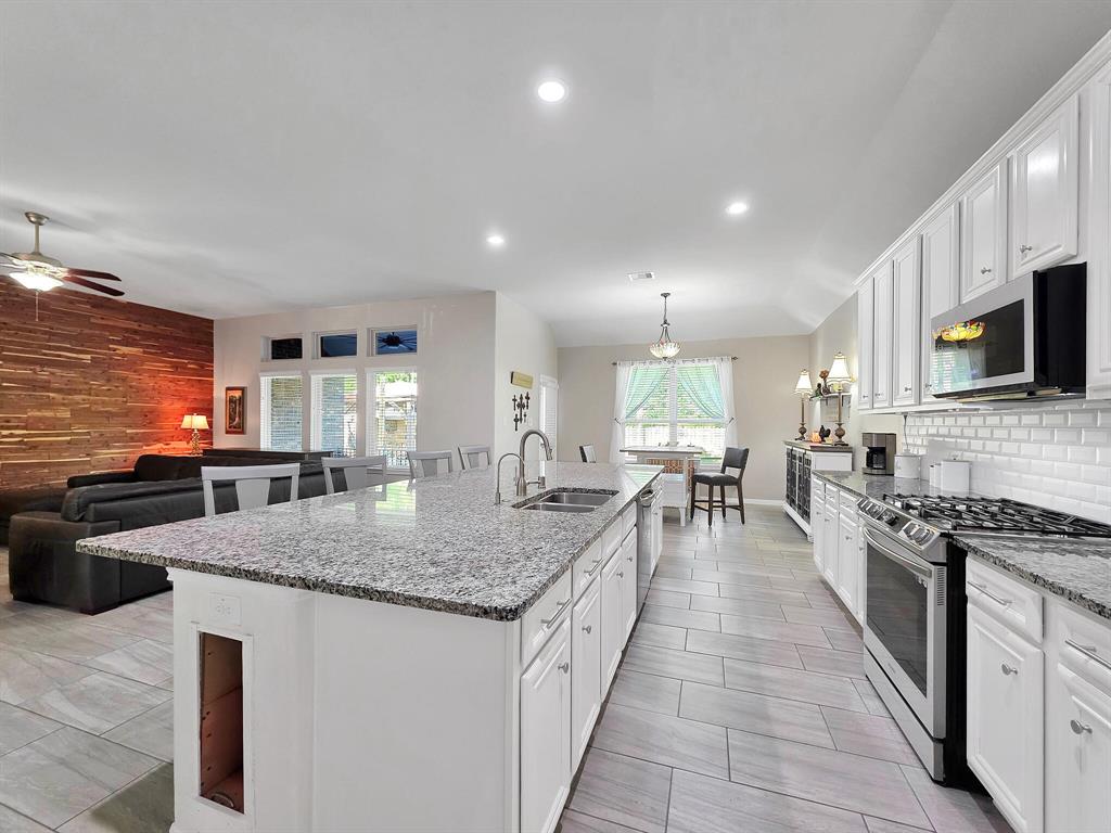 14046 Wolftrap Lane, Conroe, Texas image 10