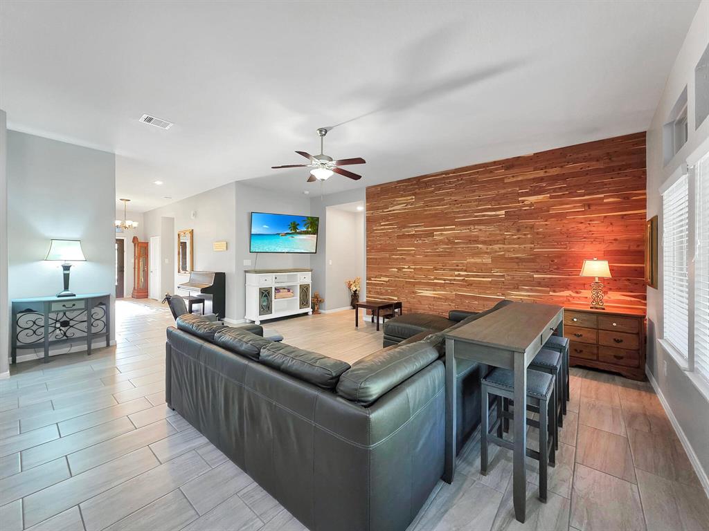 14046 Wolftrap Lane, Conroe, Texas image 7