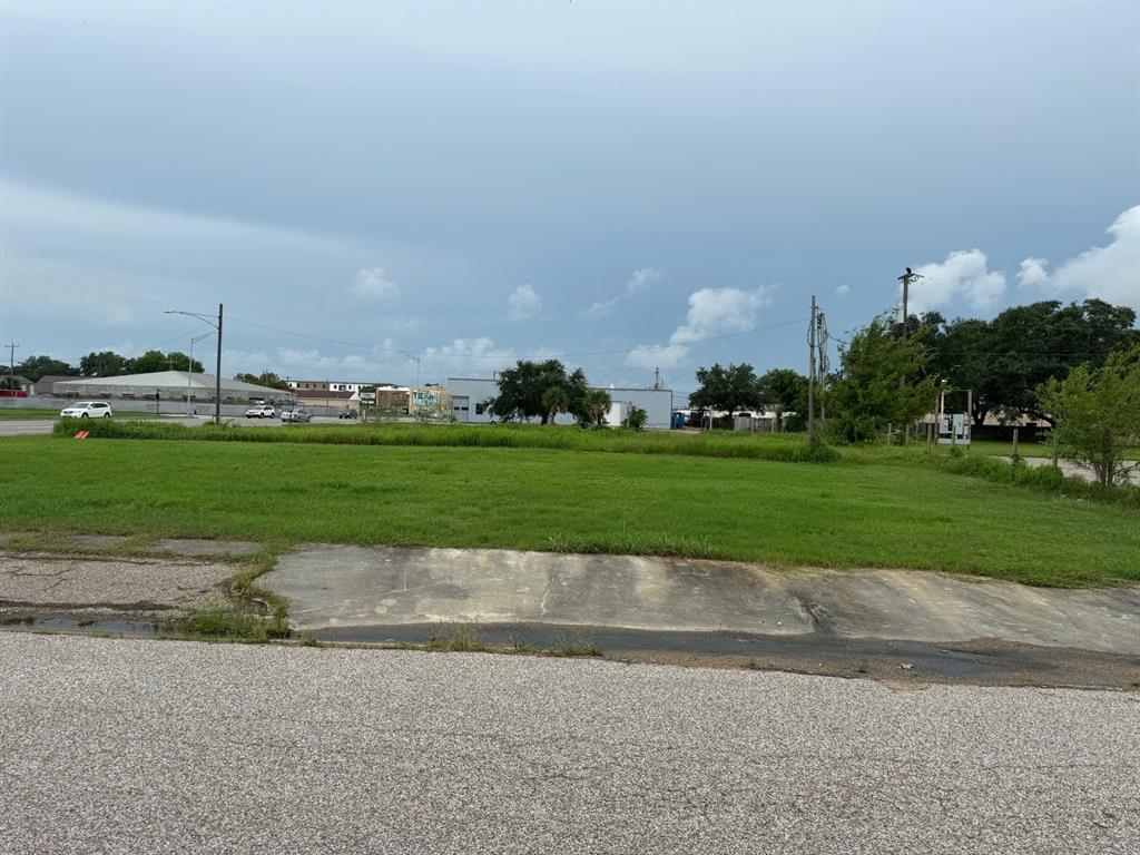 1119 6th Street, Texas City, Texas image 33