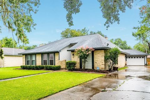 A home in Lake Jackson