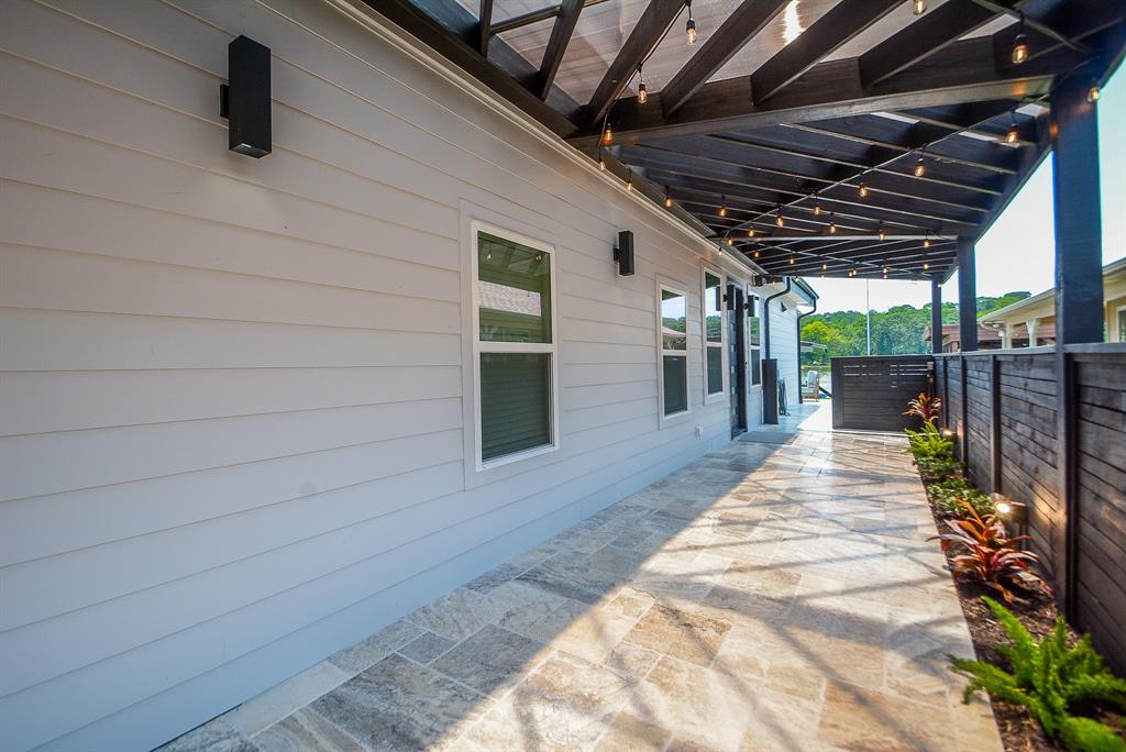 14253 Shadow Bay Drive