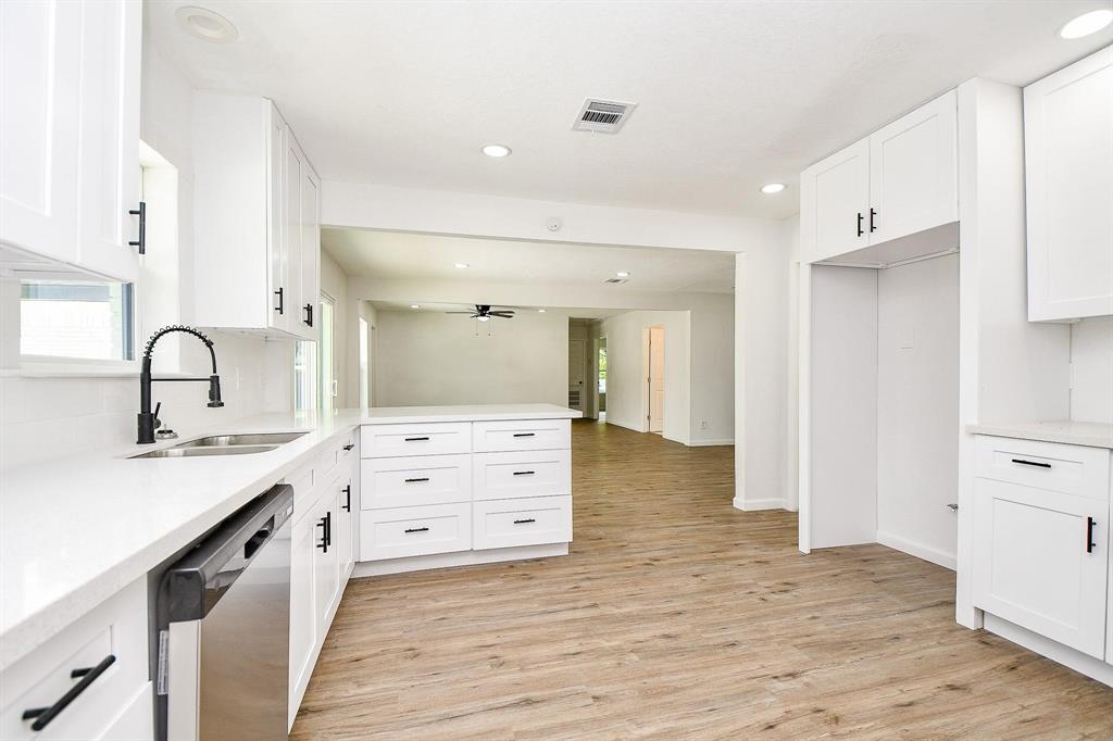 1915 Springrock Lane, Houston, Texas image 6