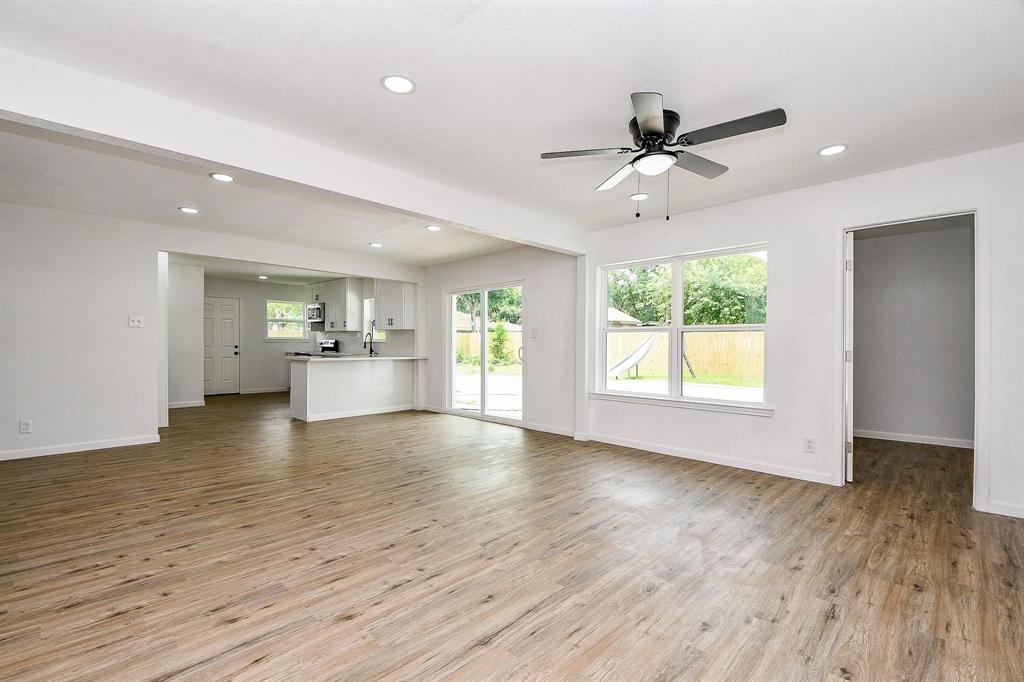 1915 Springrock Lane, Houston, Texas image 13