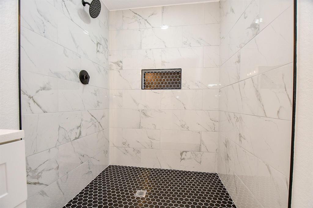 1915 Springrock Lane, Houston, Texas image 21