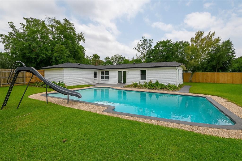 1915 Springrock Lane, Houston, Texas image 2