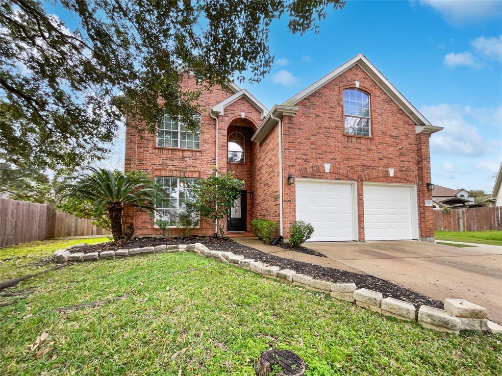 8702 Sailing Drive, Humble, Texas image 1