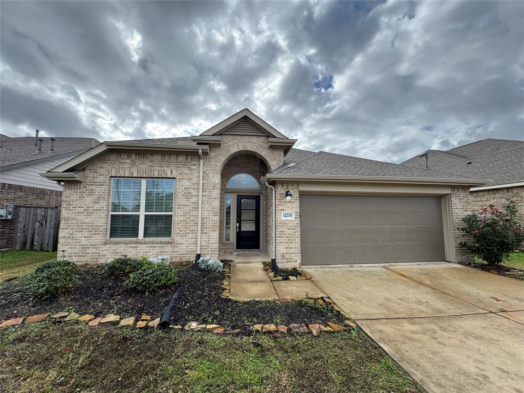 14206 Emerald Terrace Trail, Rosharon, Texas image 1