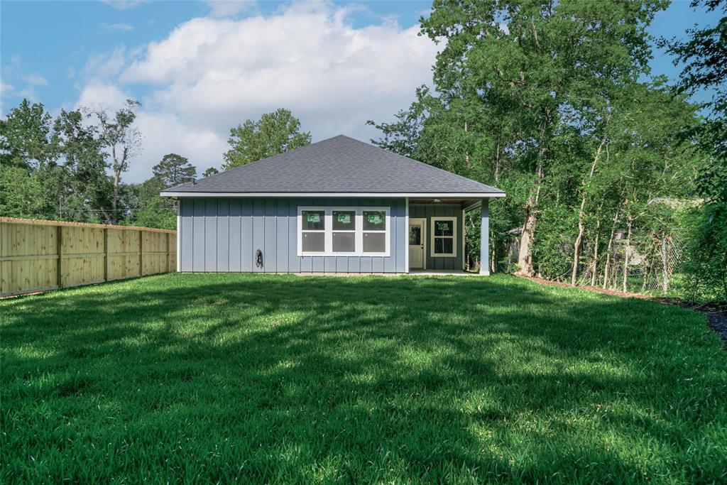 1199 S 3rd Street, Conroe, Texas image 25
