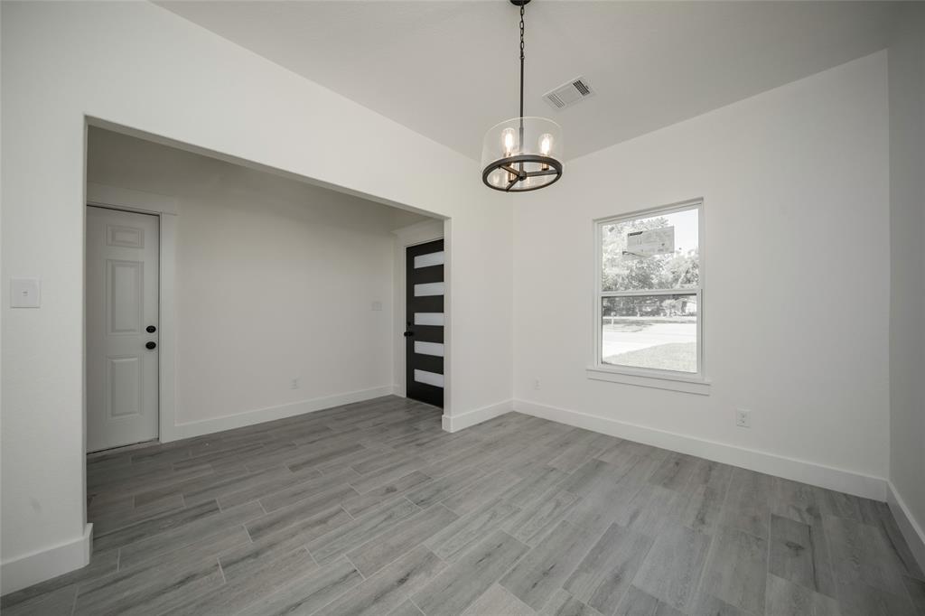 1199 S 3rd Street, Conroe, Texas image 4