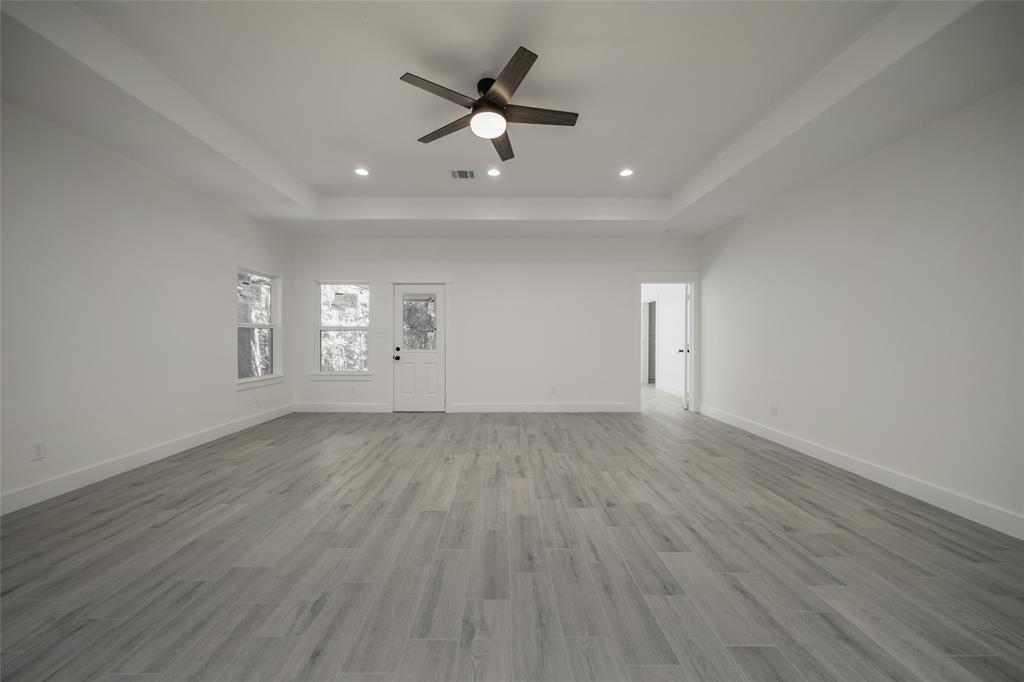 1199 S 3rd Street, Conroe, Texas image 8