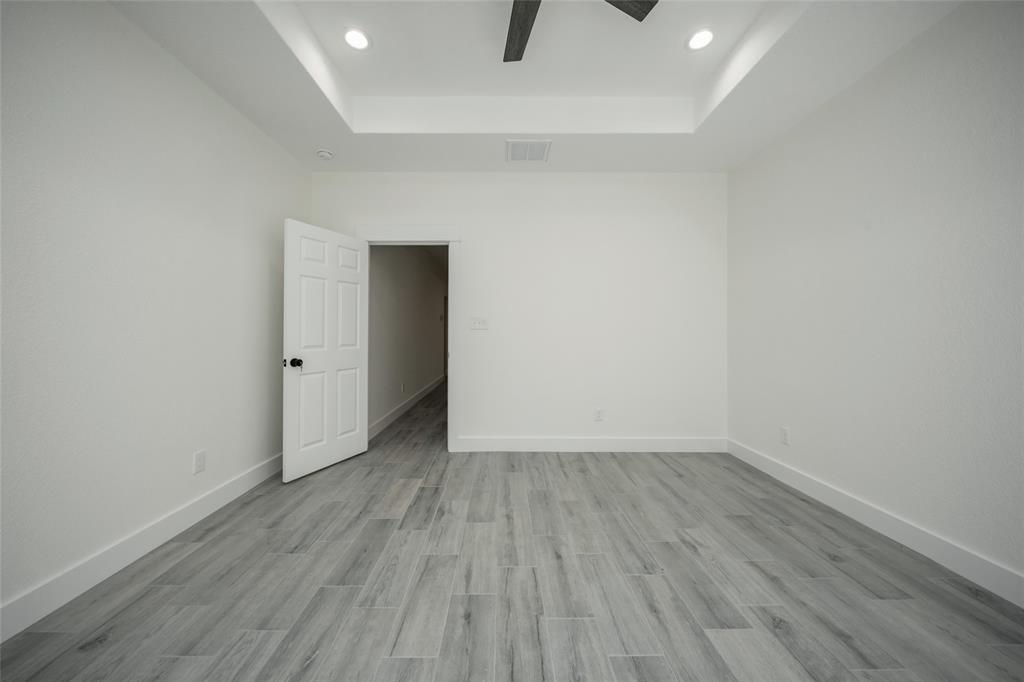 1199 S 3rd Street, Conroe, Texas image 13