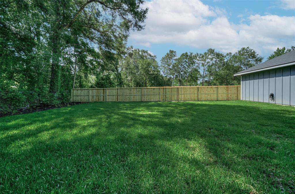 1199 S 3rd Street, Conroe, Texas image 24