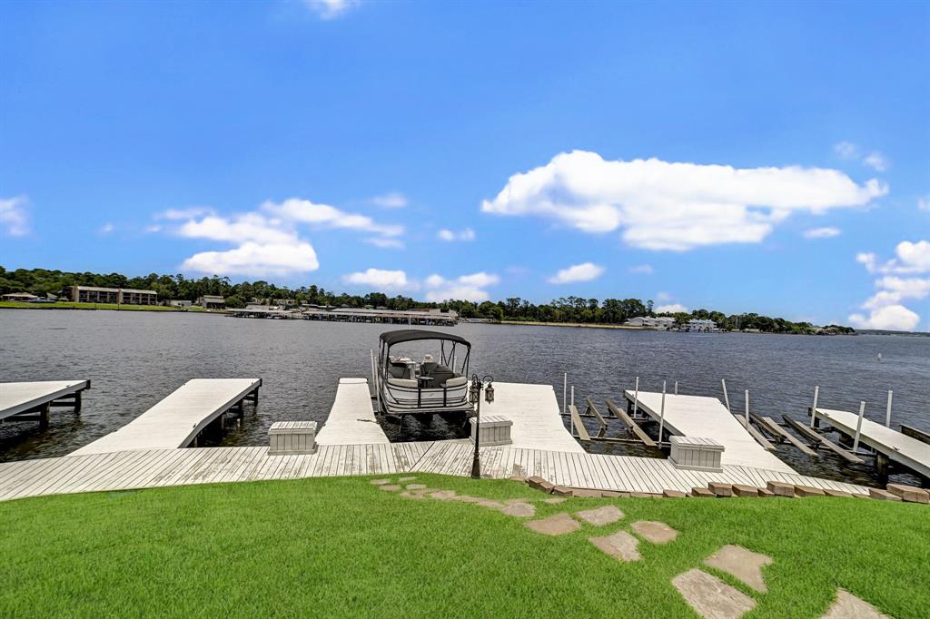 168 Lake Point Boulevard #B104, Conroe, Texas image 22