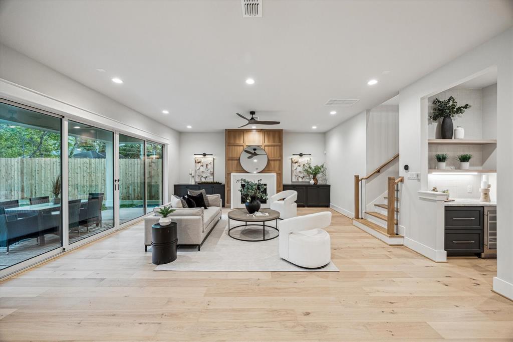 608 E 25th Street, Houston, Texas image 10