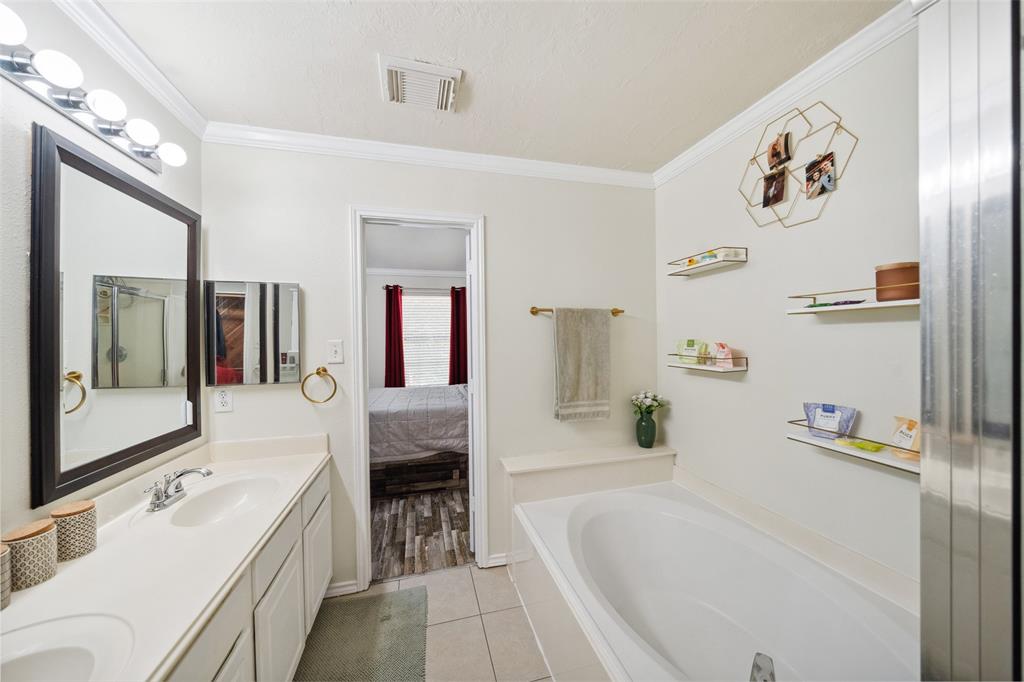 38 Wineberry Place, The Woodlands, Texas image 23
