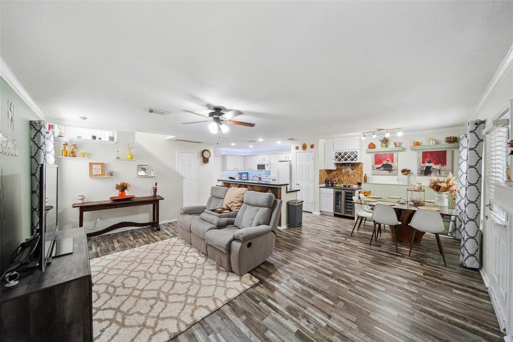 38 Wineberry Place, The Woodlands, Texas image 14
