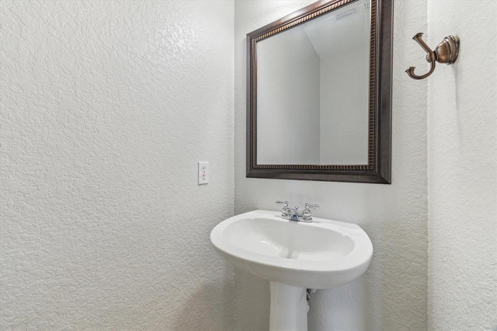 15127 Woodford Hollow Lane, Cypress, Texas image 18