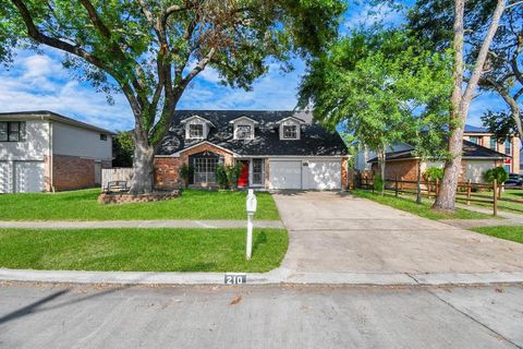 A home in League City