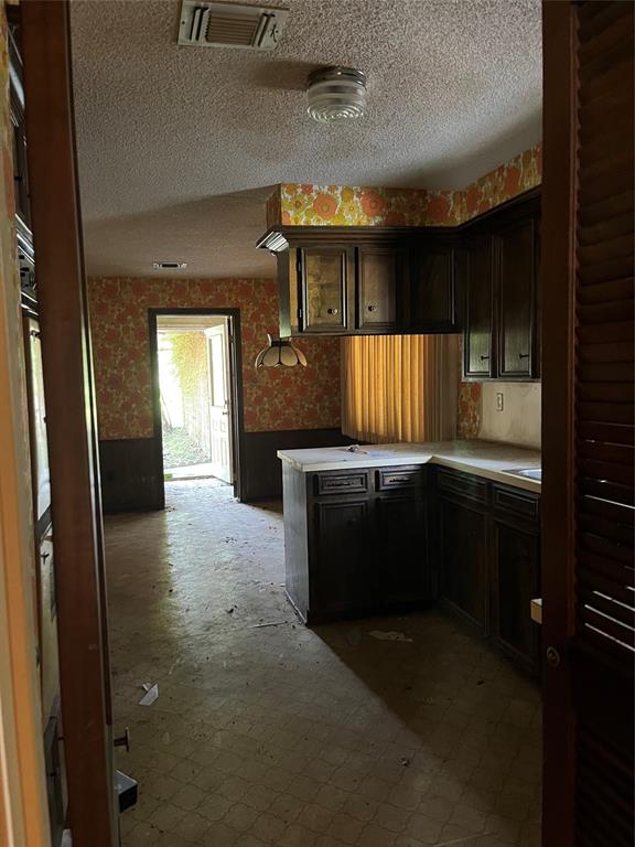 4102 Honey Oaks Drive