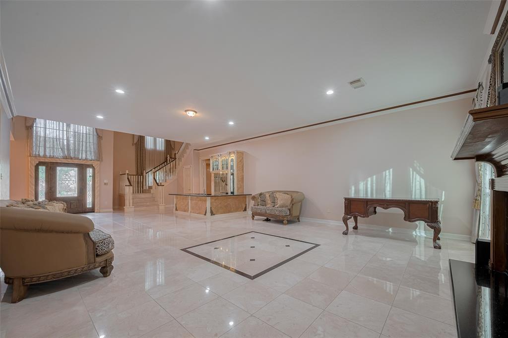 1522 S Fry Road