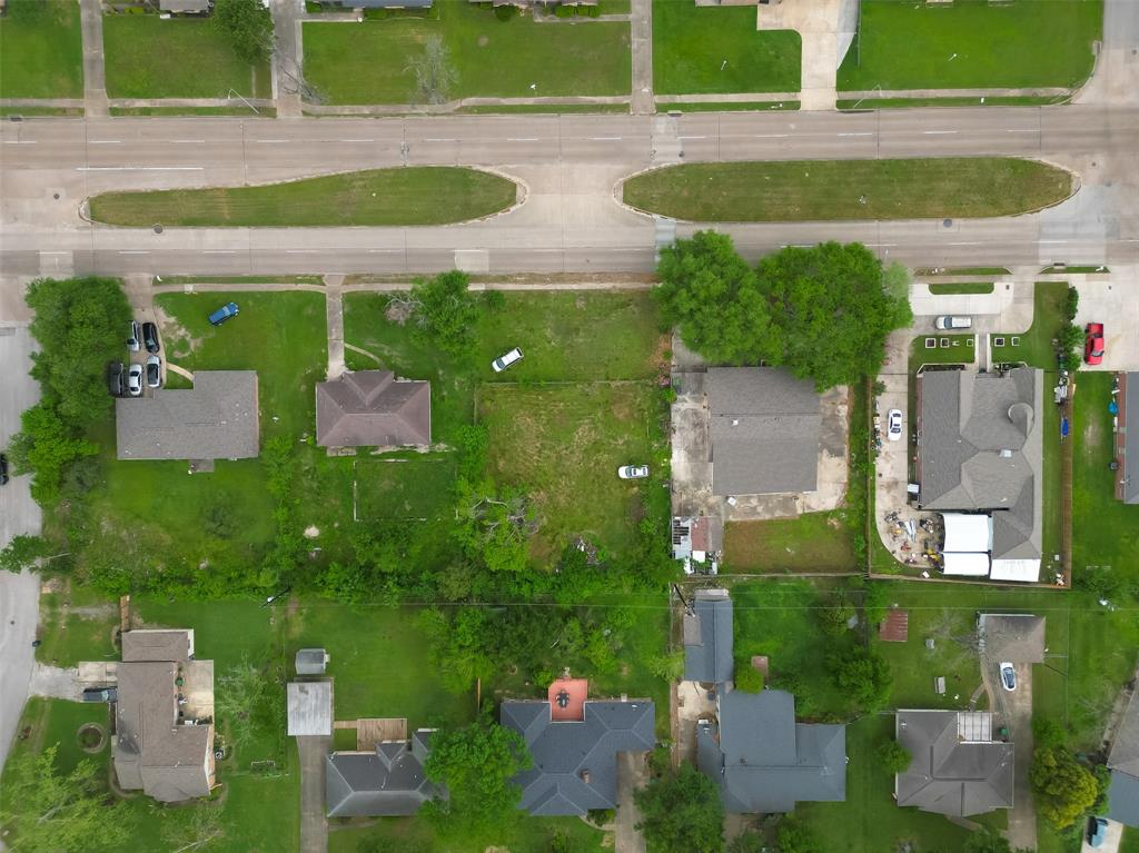 8209 W Tidwell Road, Houston, Texas image 3