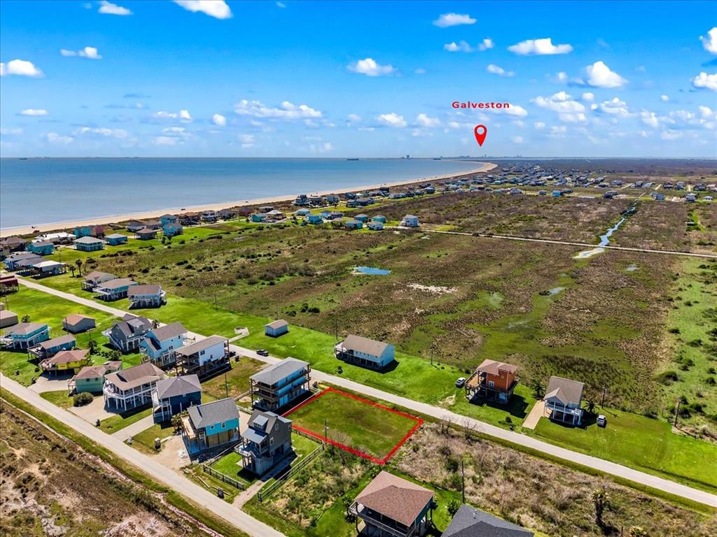 938 Melody Lane, Crystal Beach, Texas image 9