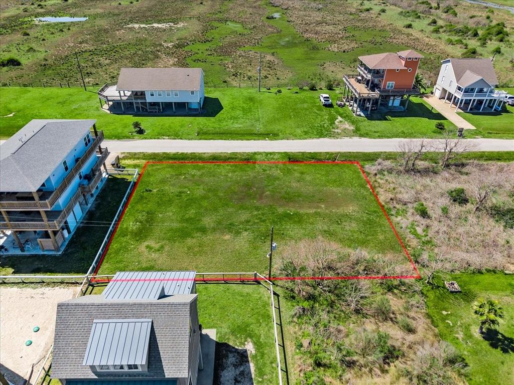 938 Melody Lane, Crystal Beach, Texas image 7