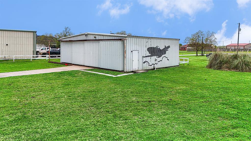 4206 Lawrence Road, Beach City, Texas image 34