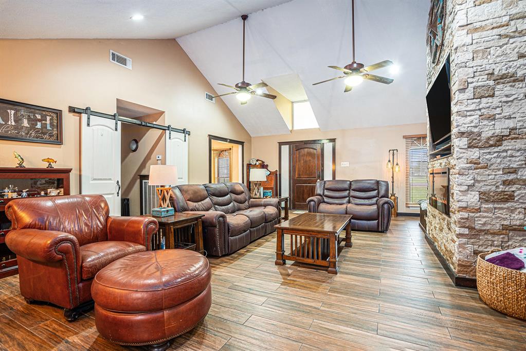 4206 Lawrence Road, Beach City, Texas image 7