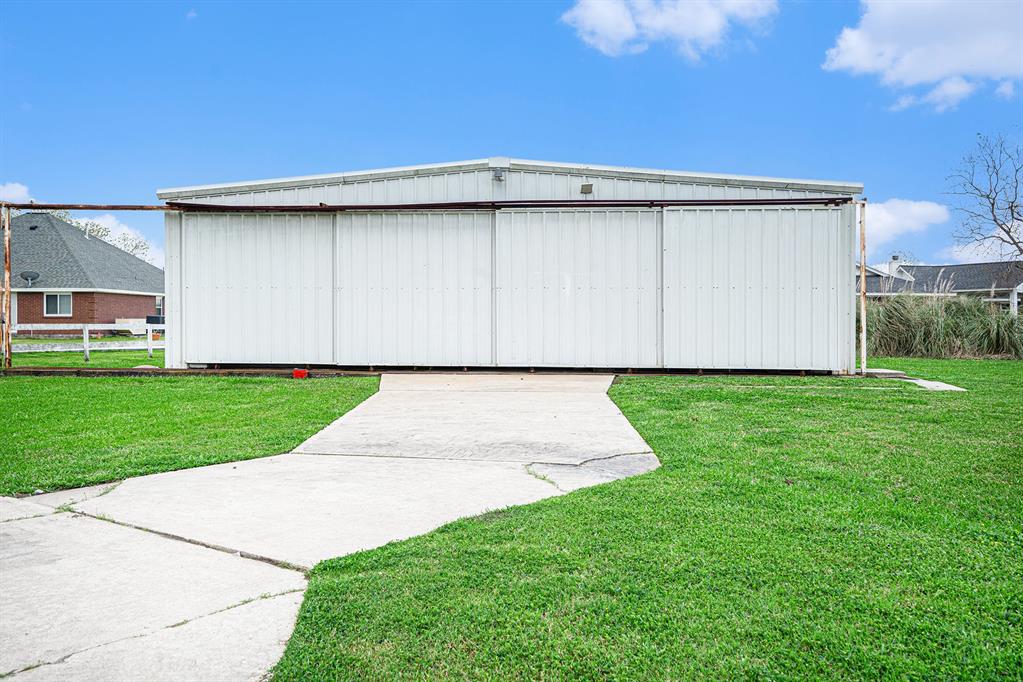 4206 Lawrence Road, Beach City, Texas image 36