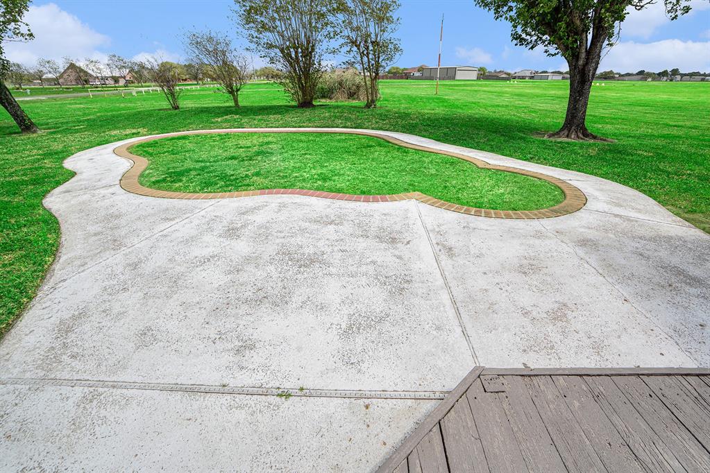4206 Lawrence Road, Beach City, Texas image 38