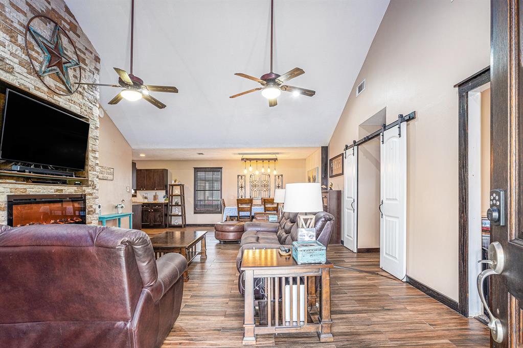4206 Lawrence Road, Beach City, Texas image 8