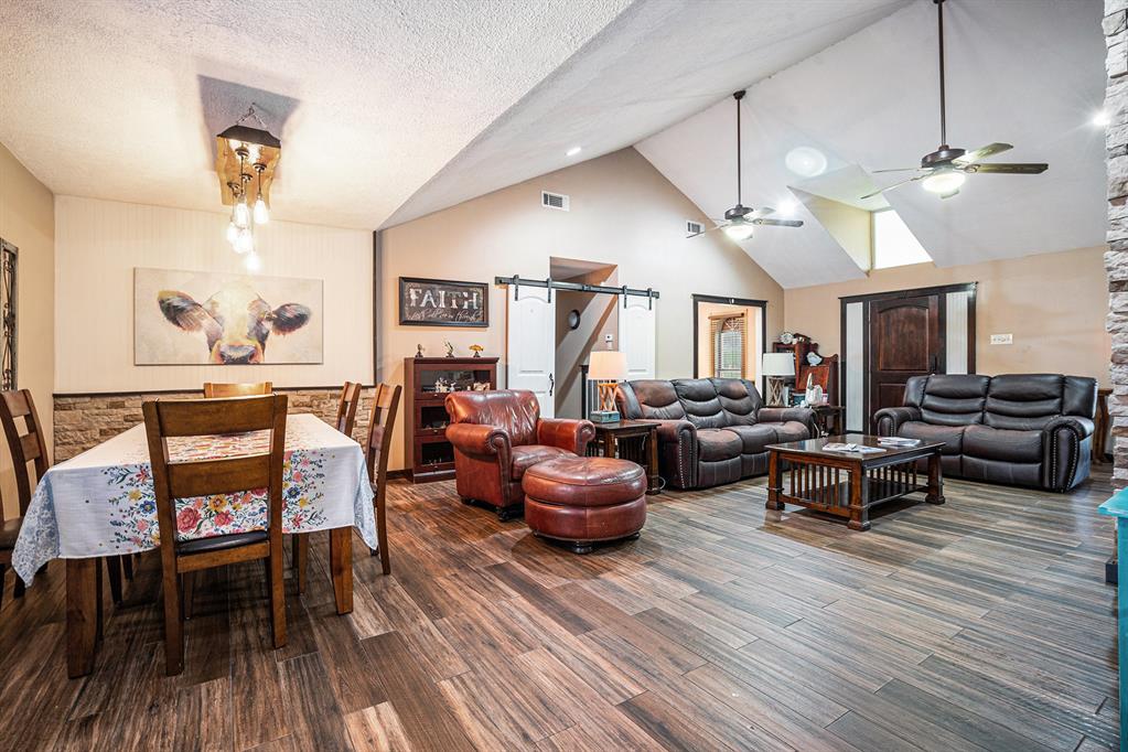4206 Lawrence Road, Beach City, Texas image 9