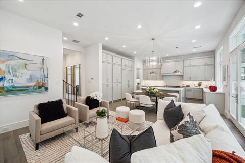 10 Wentworth Square Avenue Houston TX 77027