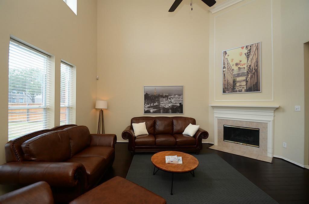 5002 Hearth Hollow Lane, Sugar Land, Texas image 11