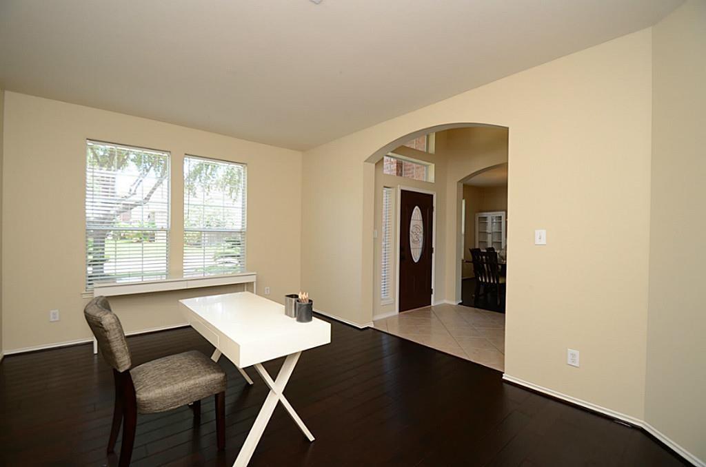 5002 Hearth Hollow Lane, Sugar Land, Texas image 6