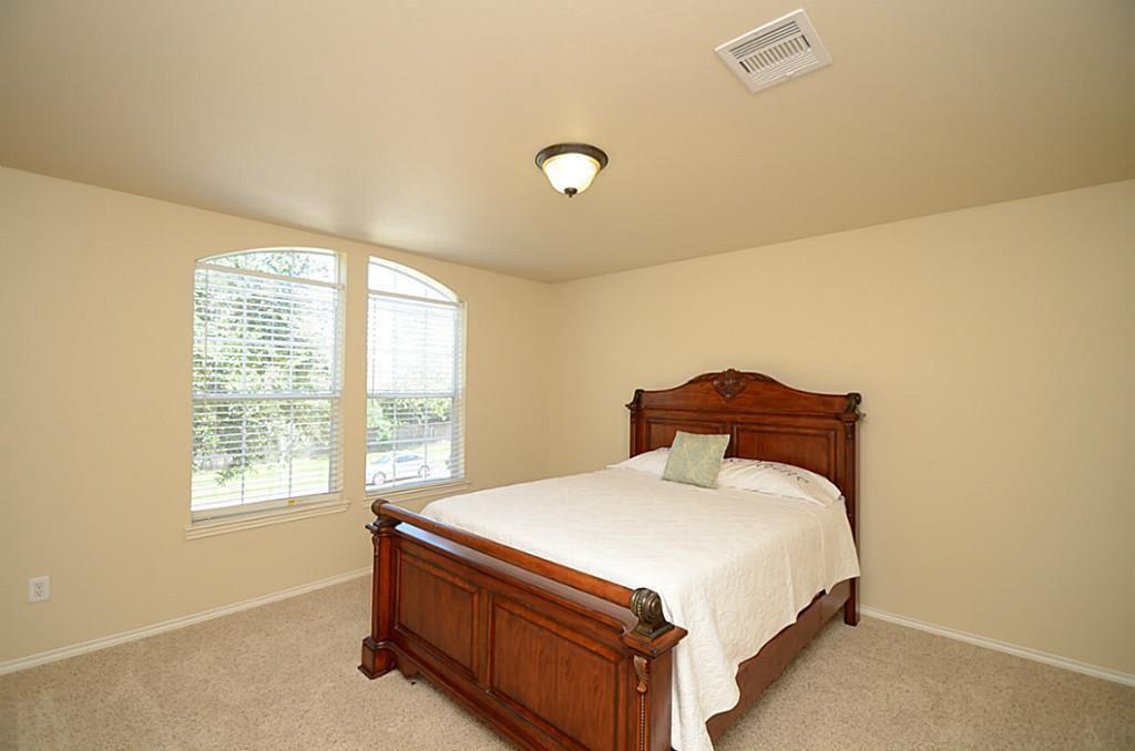 5002 Hearth Hollow Lane, Sugar Land, Texas image 18